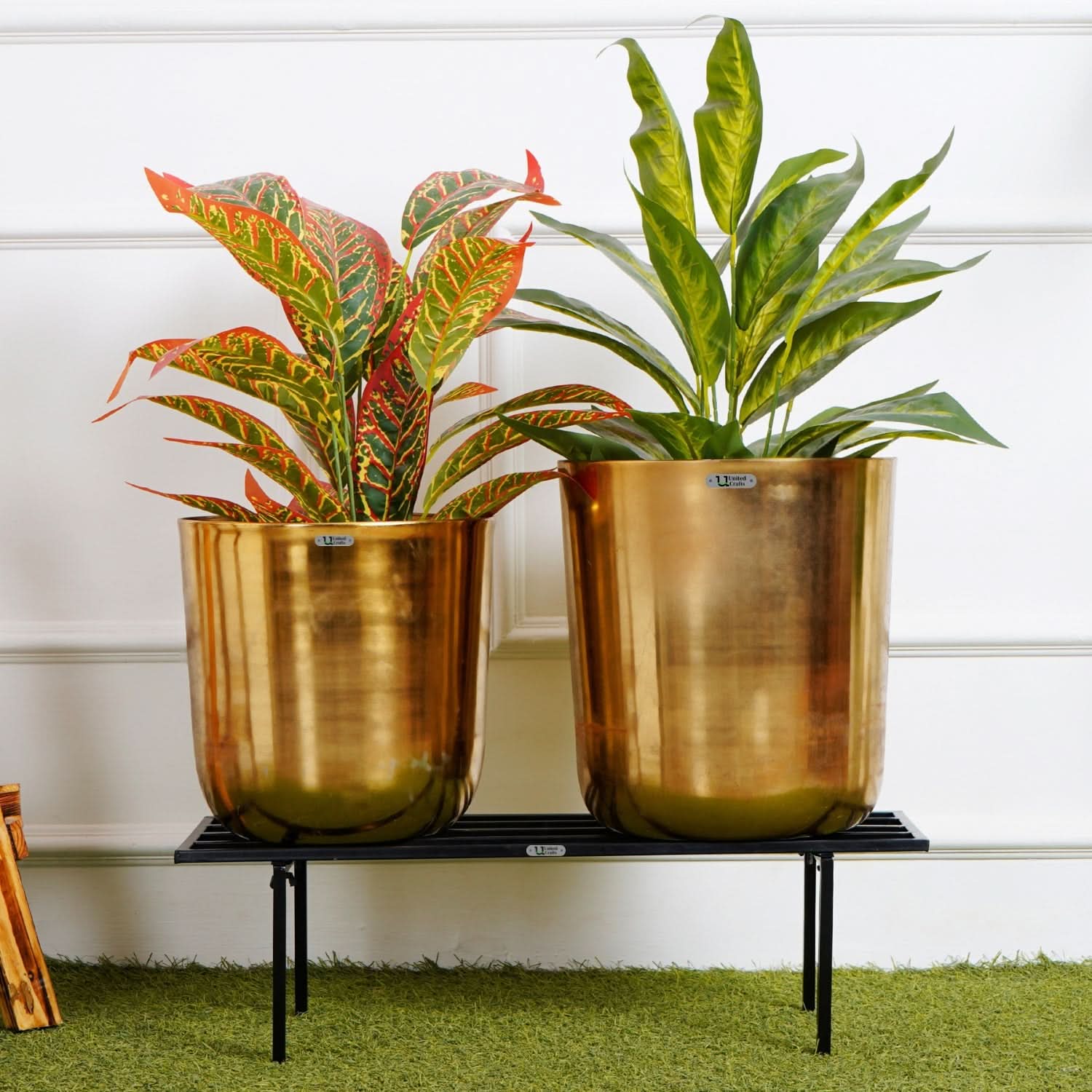 United Crafts Alpha Pot Stands for Home and Garden